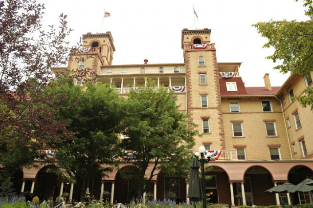 Find Haunted Hotels in Glenwood Springs Colorado Hotel